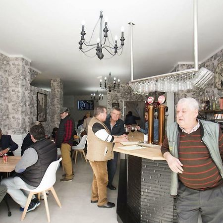 Hostel Albergue O Meson Santa María Kültér fotó