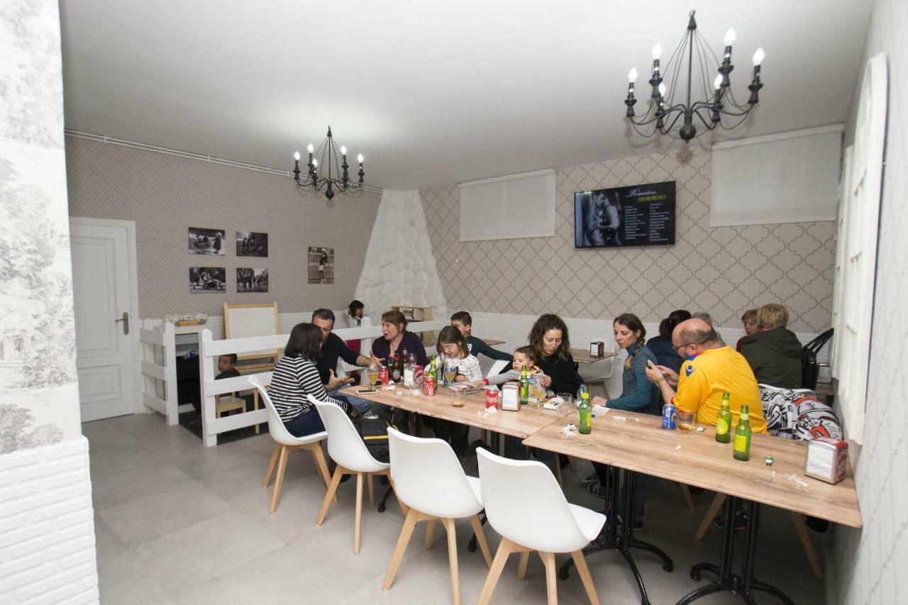 Hostel Albergue O Meson Santa María Kültér fotó